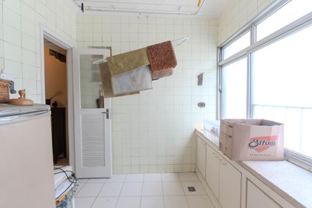 Apartamento para alugar com 135m², 4 quartos e 1 vagaÁrea de Serviço