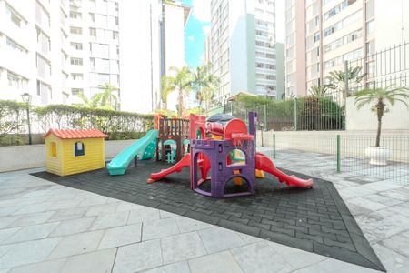 Apartamento para alugar com 135m², 4 quartos e 1 vagaÁrea comum - Playground