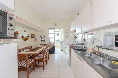 Apartamento para alugar com 135m², 4 quartos e 1 vagaCozinha