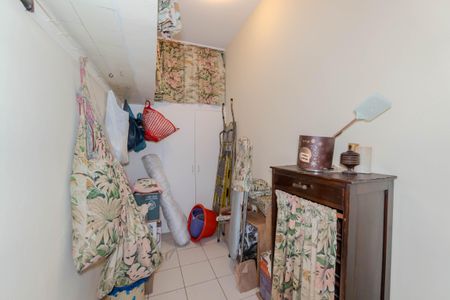 Apartamento para alugar com 135m², 4 quartos e 1 vagaQuarto de Serviço