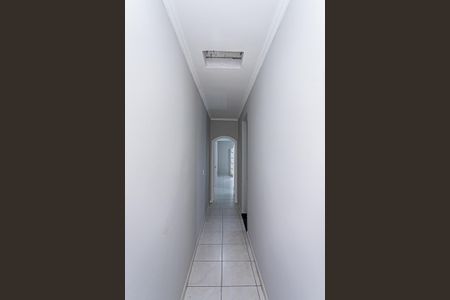 Casa para alugar com 180m², 2 quartos e 2 vagas Casa para alugar com 180m², 2 quartos e 2 vagasCorredor