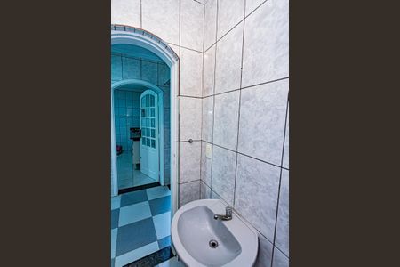 Casa para alugar com 180m², 2 quartos e 2 vagas Casa para alugar com 180m², 2 quartos e 2 vagasBanheiro de serviço