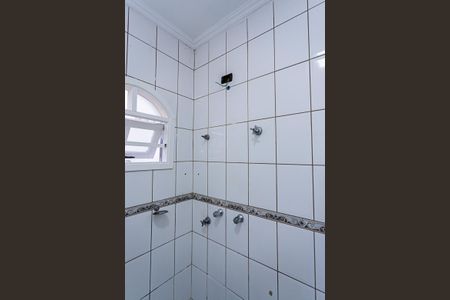 Casa para alugar com 180m², 2 quartos e 2 vagas Casa para alugar com 180m², 2 quartos e 2 vagasBanheiro suite