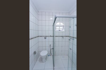 Casa para alugar com 180m², 2 quartos e 2 vagas Casa para alugar com 180m², 2 quartos e 2 vagasBanheiro suite