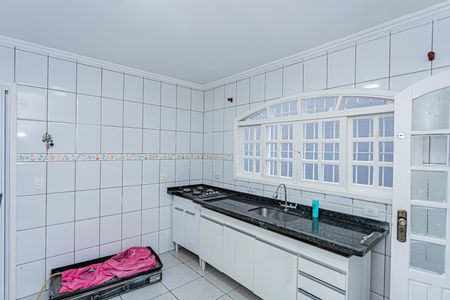 Casa para alugar com 180m², 2 quartos e 2 vagas Casa para alugar com 180m², 2 quartos e 2 vagasCozinha