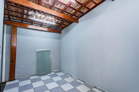 Casa para alugar com 180m², 2 quartos e 2 vagas Casa para alugar com 180m², 2 quartos e 2 vagasQuintal e churrasqueira