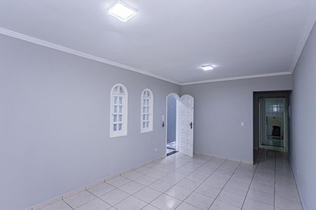 Casa para alugar com 180m², 2 quartos e 2 vagas Casa para alugar com 180m², 2 quartos e 2 vagasSala