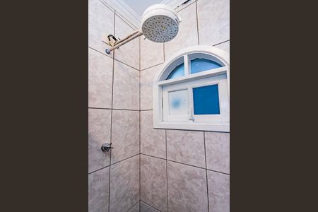 Casa para alugar com 180m², 2 quartos e 2 vagas Casa para alugar com 180m², 2 quartos e 2 vagasBanheiro de serviço