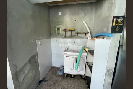 Casa à venda com 103m², 3 quartos e 1 vagaÁrea de Serviço