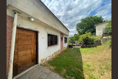 Casa à venda com 103m², 3 quartos e 1 vagaFachada