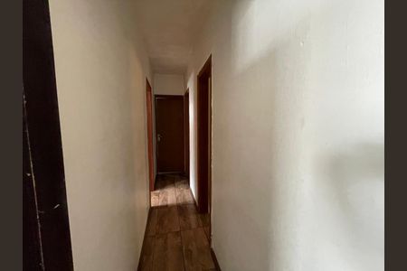 Casa à venda com 103m², 3 quartos e 1 vagaCorredor acesso Dormitórios