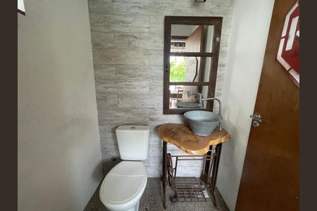 Casa à venda com 103m², 3 quartos e 1 vagaLavabo 