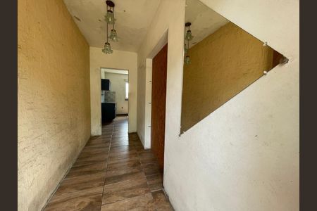 Casa à venda com 103m², 3 quartos e 1 vagaCorredor interno 