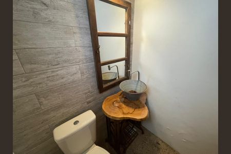 Casa à venda com 103m², 3 quartos e 1 vagaLavabo 