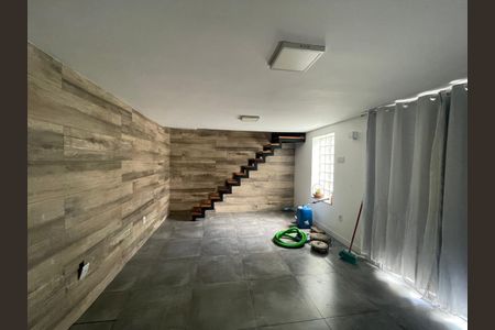 Casa à venda com 103m², 3 quartos e 1 vagaSalão de festa