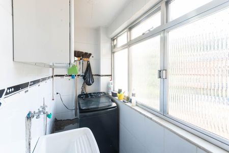 Apartamento à venda com 64m², 2 quartos e 1 vagaÁrea de Serviço