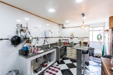 Apartamento à venda com 64m², 2 quartos e 1 vagaCozinha