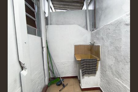 Casa para alugar com 38m², 1 quarto e sem vagaÁrea de Serviço