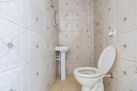 Banheiro de kitnet/studio para alugar com 1 quarto, 27m² em Cursino, São Paulo