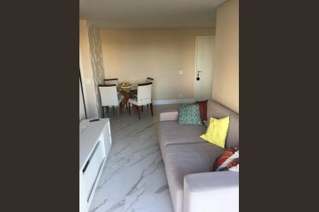 Apartamento à venda com 62m², 2 quartos e 1 vagaSala