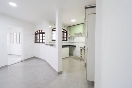 Casa para alugar com 90m², 2 quartos e 2 vagas