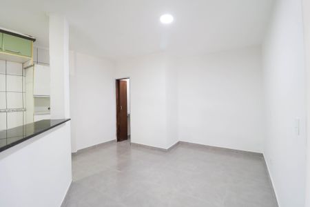 Casa para alugar com 90m², 2 quartos e 2 vagas