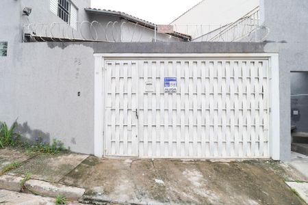 Casa para alugar com 90m², 2 quartos e 2 vagas