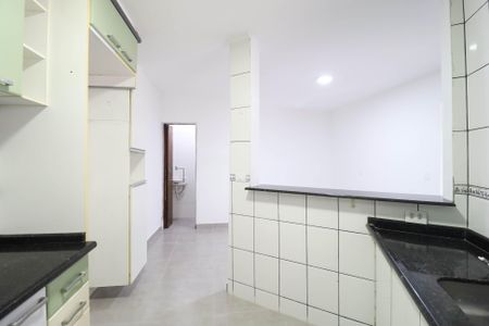 Casa para alugar com 90m², 2 quartos e 2 vagas