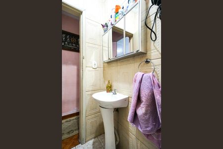 Casa à venda com 120m², 4 quartos e 2 vagasLavabo