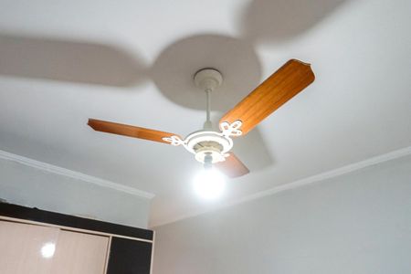 Casa à venda com 120m², 4 quartos e 2 vagasVentilador de teto