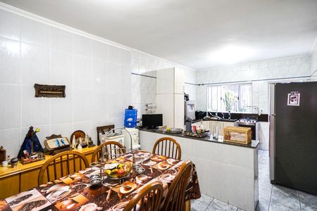Casa à venda com 120m², 4 quartos e 2 vagasCopa