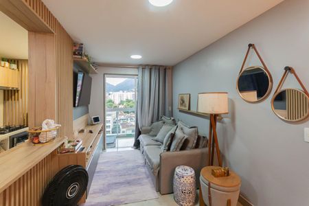 Sala de apartamento à venda com 2 quartos, 64m² em Tijuca, Rio de Janeiro