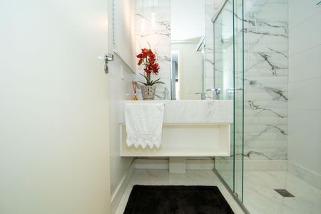 Apartamento à venda com 220m², 4 quartos e 3 vagasBANHEIRO3