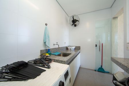 Apartamento à venda com 220m², 4 quartos e 3 vagasAREA DE SERVICO