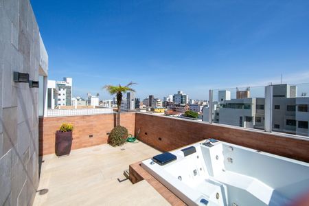 Apartamento à venda com 220m², 4 quartos e 3 vagasCOBERTURA