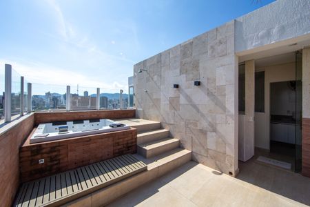 Apartamento à venda com 220m², 4 quartos e 3 vagasCOBERTURA