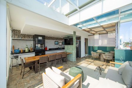 Apartamento à venda com 220m², 4 quartos e 3 vagasCOBERTURA