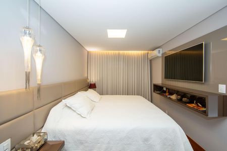 Apartamento à venda com 220m², 4 quartos e 3 vagasQUARTO1