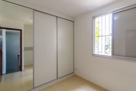 Quarto 1 de apartamento para alugar com 2 quartos, 53m² em Vila Constanca, São Paulo
