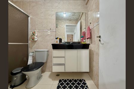 Casa à venda com 283m², 4 quartos e 4 vagas Casa à venda com 283m², 4 quartos e 4 vagasBanheiro