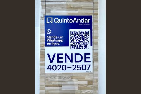 Casa à venda com 283m², 4 quartos e 4 vagas Casa à venda com 283m², 4 quartos e 4 vagasPlaca