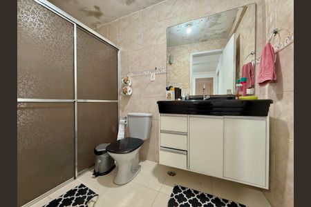 Casa à venda com 283m², 4 quartos e 4 vagas Casa à venda com 283m², 4 quartos e 4 vagasBanheiro