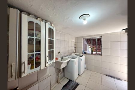 Casa à venda com 283m², 4 quartos e 4 vagas Casa à venda com 283m², 4 quartos e 4 vagasArea de Serviço