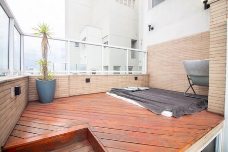 Apartamento para alugar com 181m², 4 quartos e 3 vagas Apartamento para alugar com 181m², 4 quartos e 3 vagasChurrasqueira / Hidromassagem