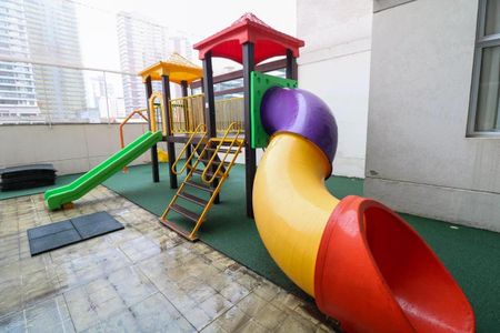 Apartamento para alugar com 181m², 4 quartos e 3 vagas Apartamento para alugar com 181m², 4 quartos e 3 vagasÁrea comum - Playground