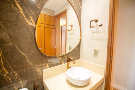 Apartamento para alugar com 181m², 4 quartos e 3 vagas Apartamento para alugar com 181m², 4 quartos e 3 vagasBanheiro