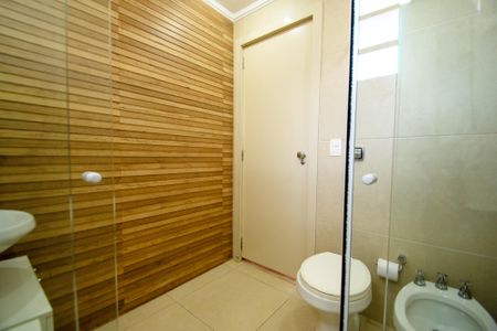 Apartamento à venda com 132m², 3 quartos e 1 vagabanheiro corredor 2