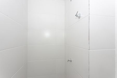 Apartamento à venda com 33m², 2 quartos e sem vaga Apartamento à venda com 33m², 2 quartos e sem vagaBanheiro