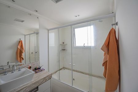 Apartamento à venda com 256m², 3 quartos e 3 vagasBanheiro da Suíte 2