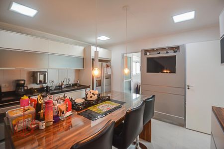 Apartamento à venda com 256m², 3 quartos e 3 vagasCozinha